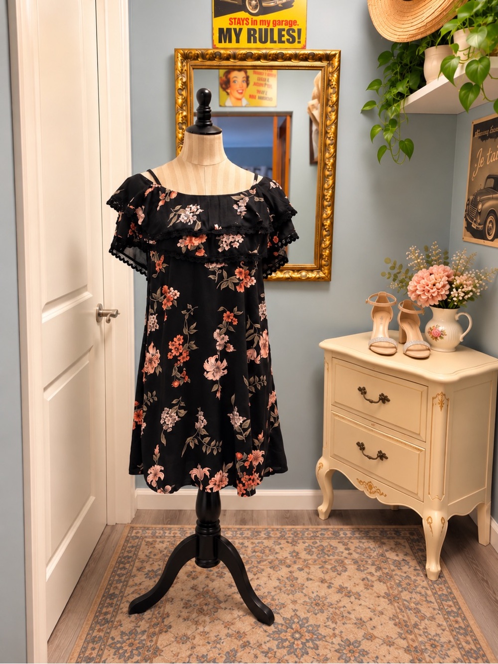 Angie Black Floral Ruffle Dress – Size Large